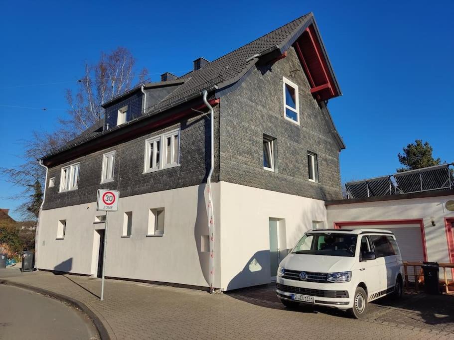 Kinderklinik, 600M Zum Bahnhof 2B Siegen Exterior foto